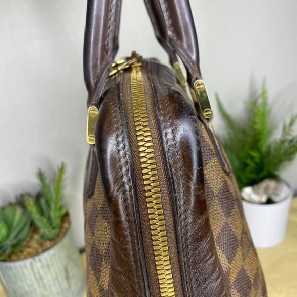 Authentic Louis Vuitton  Damier Ebene Brera bag - Picture 14 of 16